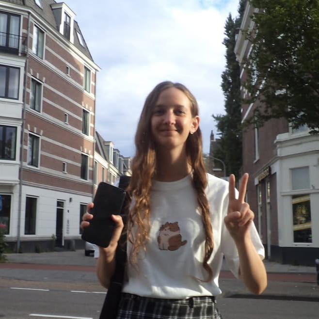 Intern Lisa